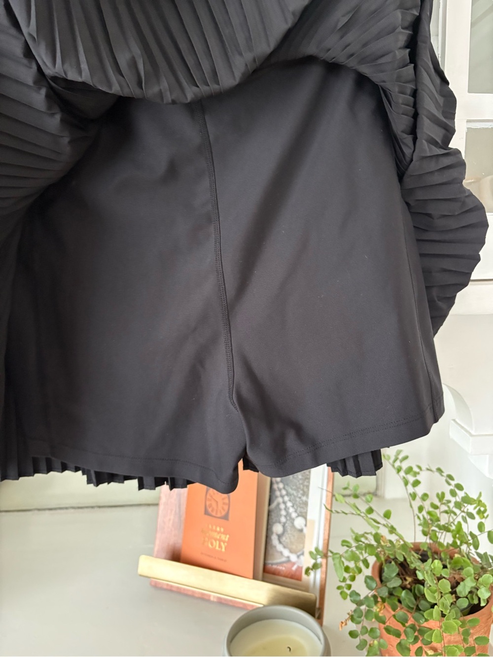 Old Navy Black Pleated Tennis Skirt - Picture 4 of 5